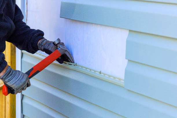 Reliable Emergency Siding Repair contractor in Charlestown, IN by Creative Siding